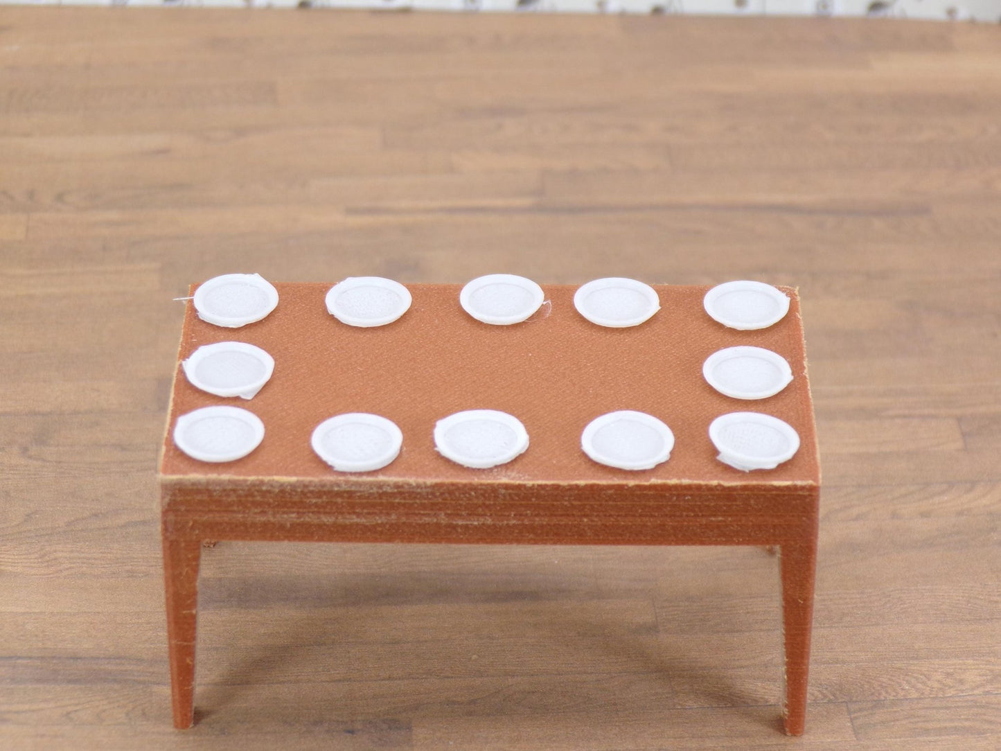 1:24 Scale 10" Dinner Plates - Dozen (12) - MstrcrftMinis - 1123