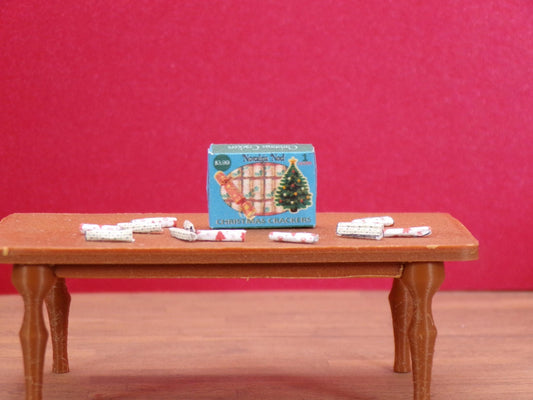 1:24 Scale 12 Christmas Crackers and Box - MstrcrftMinis - 1170