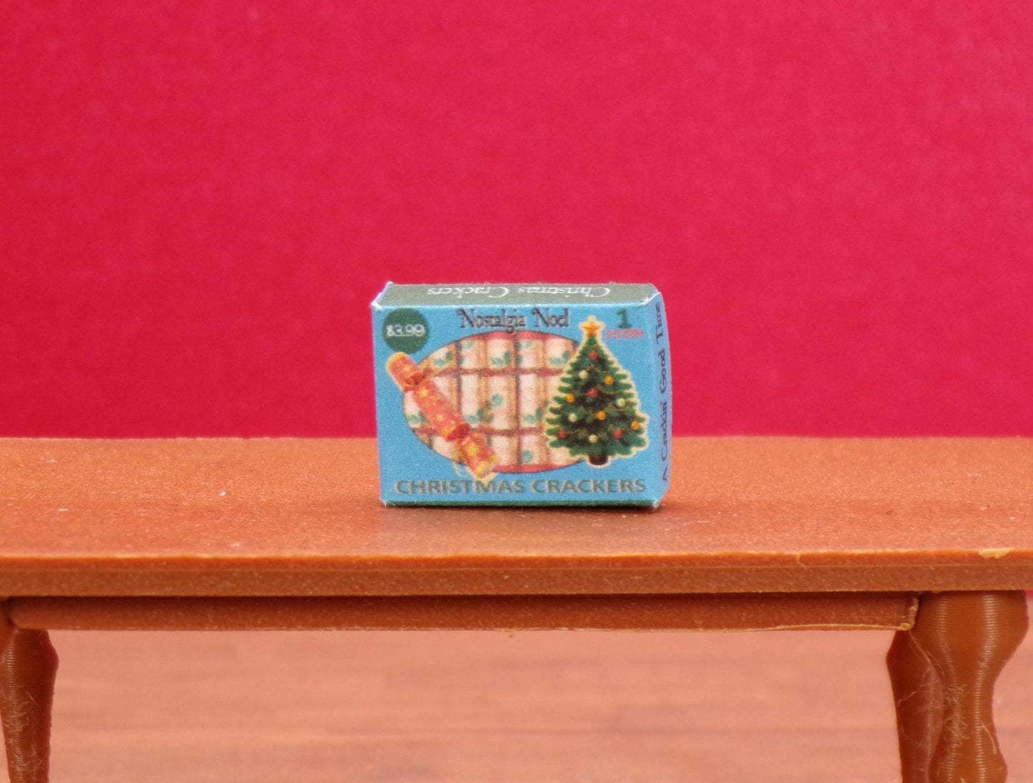 1:24 Scale 12 Christmas Crackers and Box - MstrcrftMinis - 1170