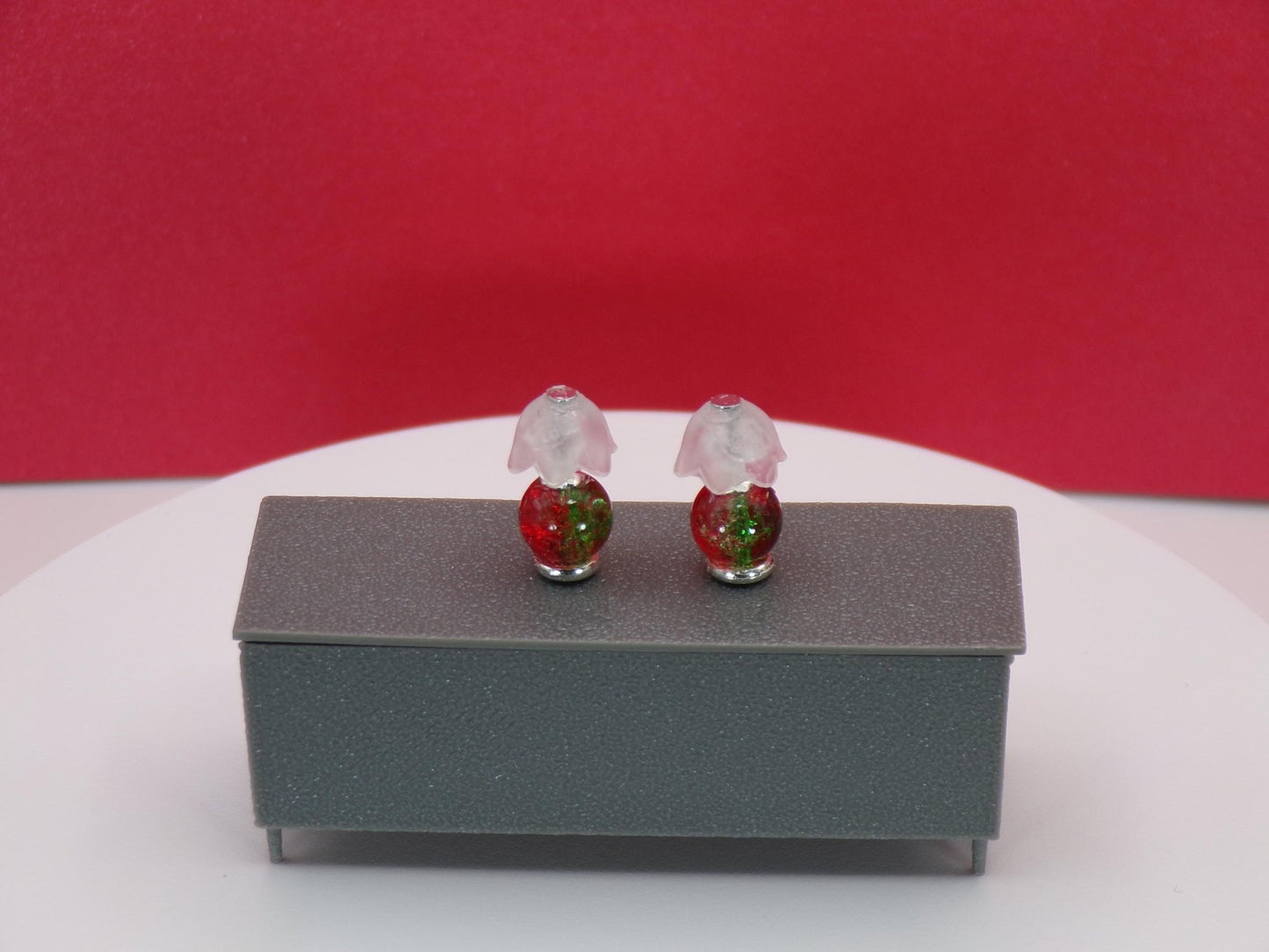 1:24 Scale Lamps - "Élégance de Noël (Christmas Elegance)" - Handcrafted Charm in Every Detail - MstrcrftMinis - 1189 - O