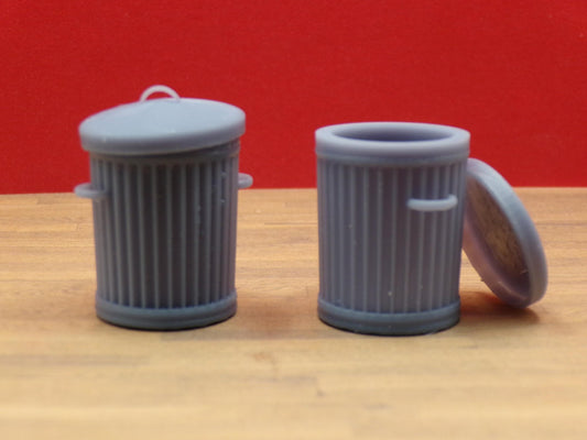 1:24 Scale Metal Trash Can w/Lid | Dollhouse Garage/Street Accessory | Tiny Garbage Bin for Dioramas & Model Scenes | 1/25 Scale | G Scale - MstrcrftMinis - 1232