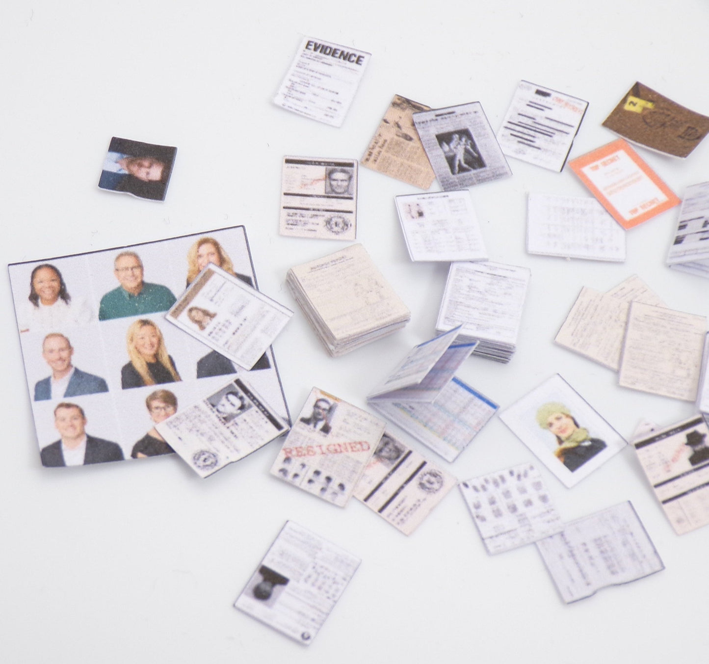 1:24 Scale Secret Agent Files and Paperwork - MstrcrftMinis - 1033