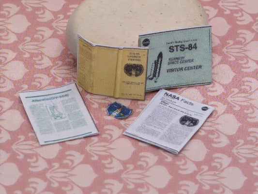 1:24 Scale Space Shuttle Launch Visitor Documents - MstrcrftMinis - 1003