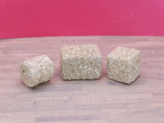 Hay Bales – 1:24 Scale Miniature for Fall Scenes - MstrcrftMinis - 1419