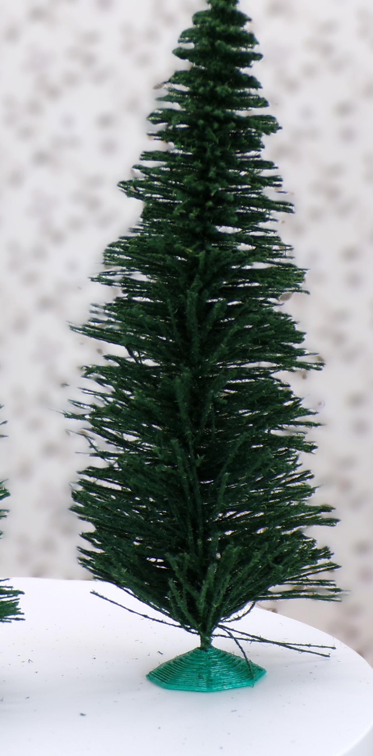 1:24 Scale Undecorated Christmas Tree