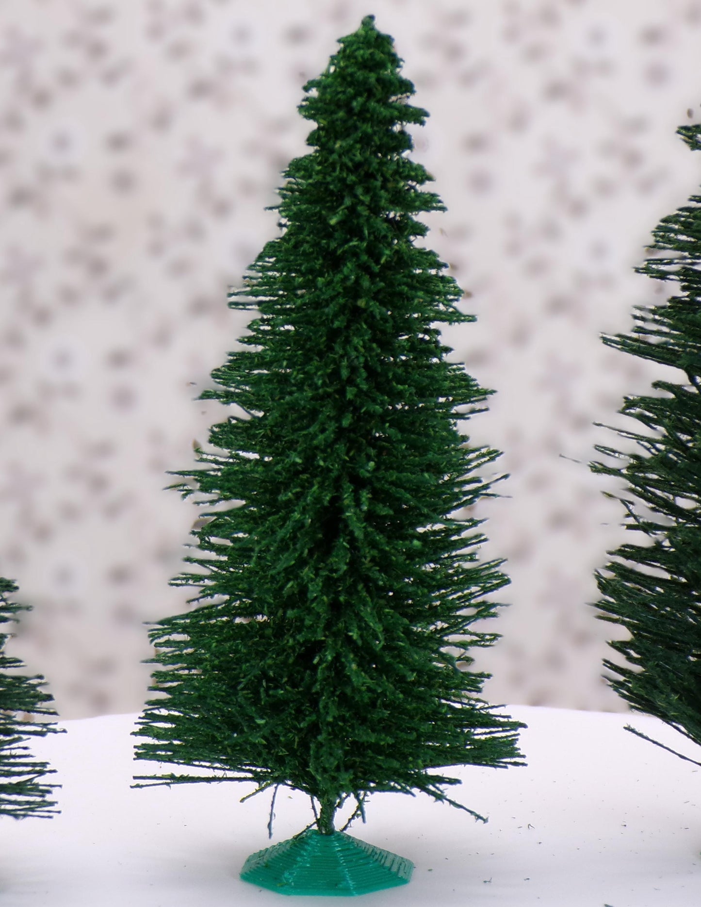 1:24 Scale Undecorated Christmas Tree