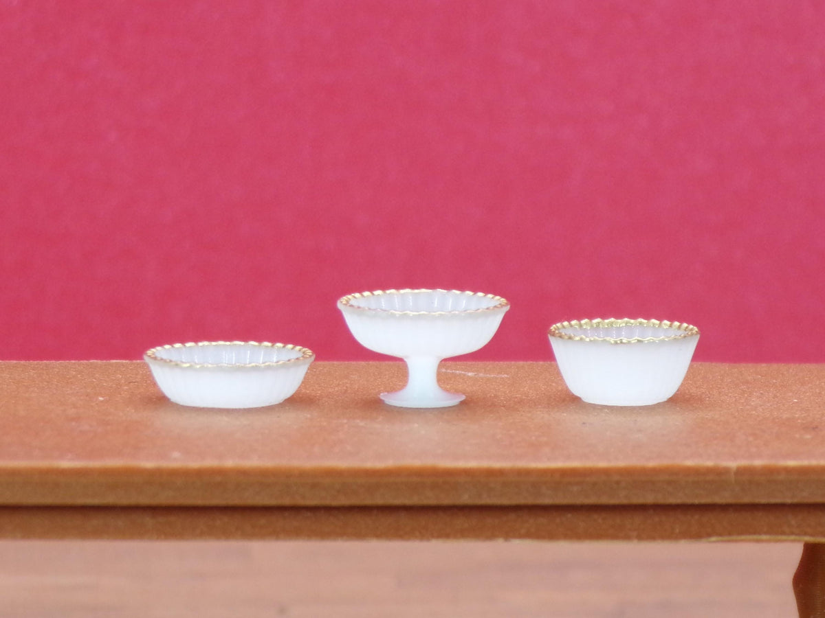 1:24 Scale Set of 3 Gold Rim Serving Dishes