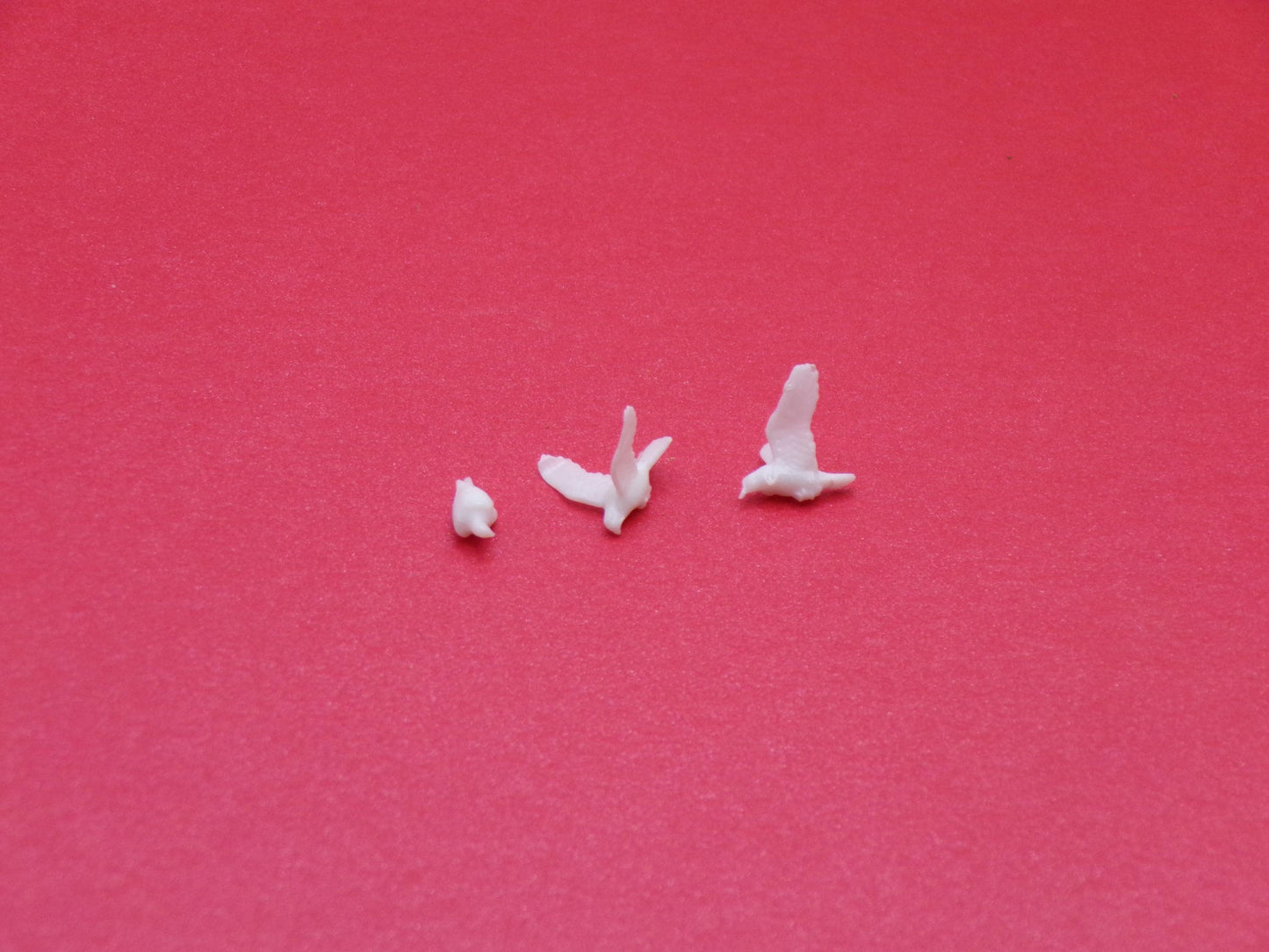 Pigeons (3) – 1:24 Scale Miniature