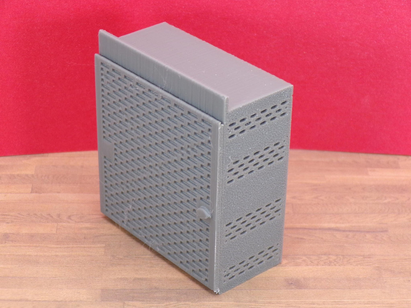 Propane Exchange Cabinet – 1:24 Scale Miniature - MstrcrftMinis - 1329