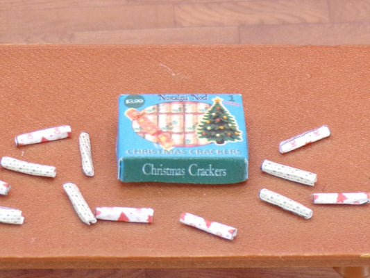 1:24 Scale 12 Christmas Crackers and Box - MstrcrftMinis - 1170