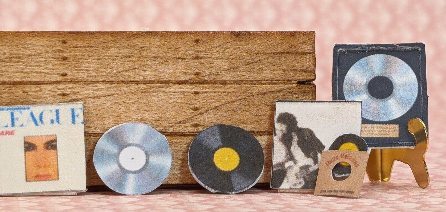 1:24 Scale 33 - RPM and 45 - RPM Records, Albums, and Sleeves - MstrcrftMinis - 1028