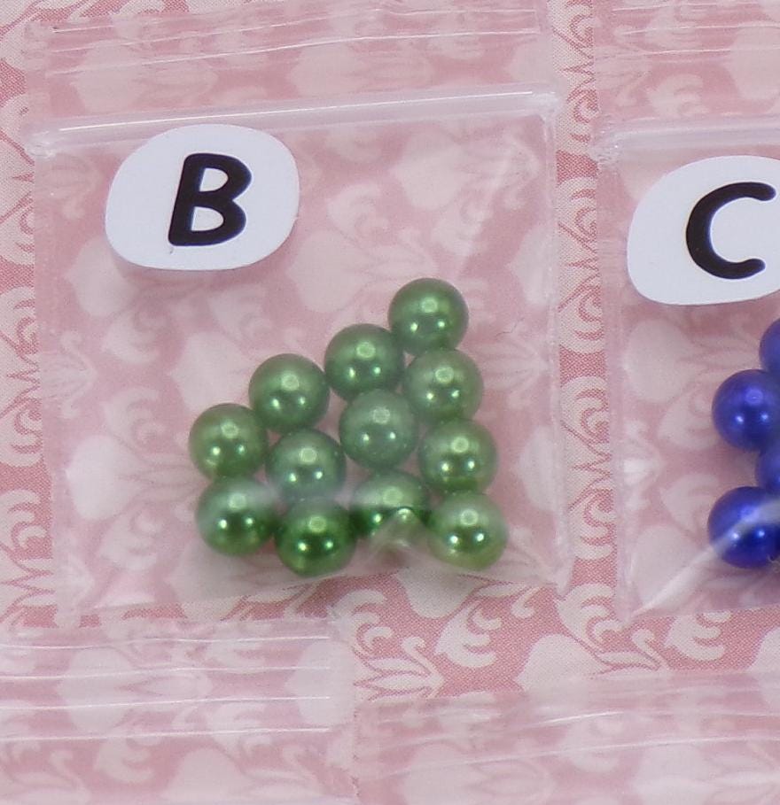 1:24 Scale Box of Christmas Ornaments - Baubles - MstrcrftMinis - 1066