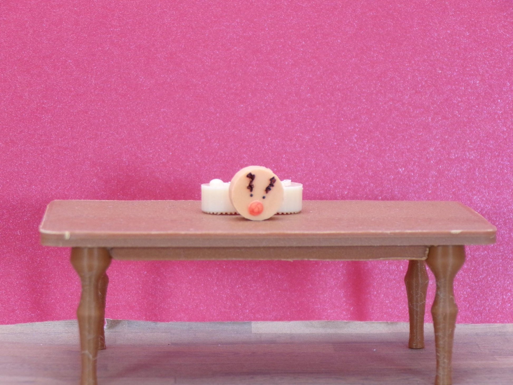1:24 Scale Carmel Reindeer Cheesecake - MstrcrftMinis - 1206