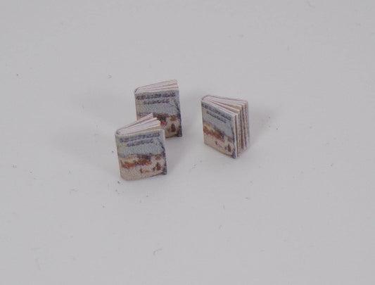 1:24 Scale Christmas Caroling Book - MstrcrftMinis - 1050