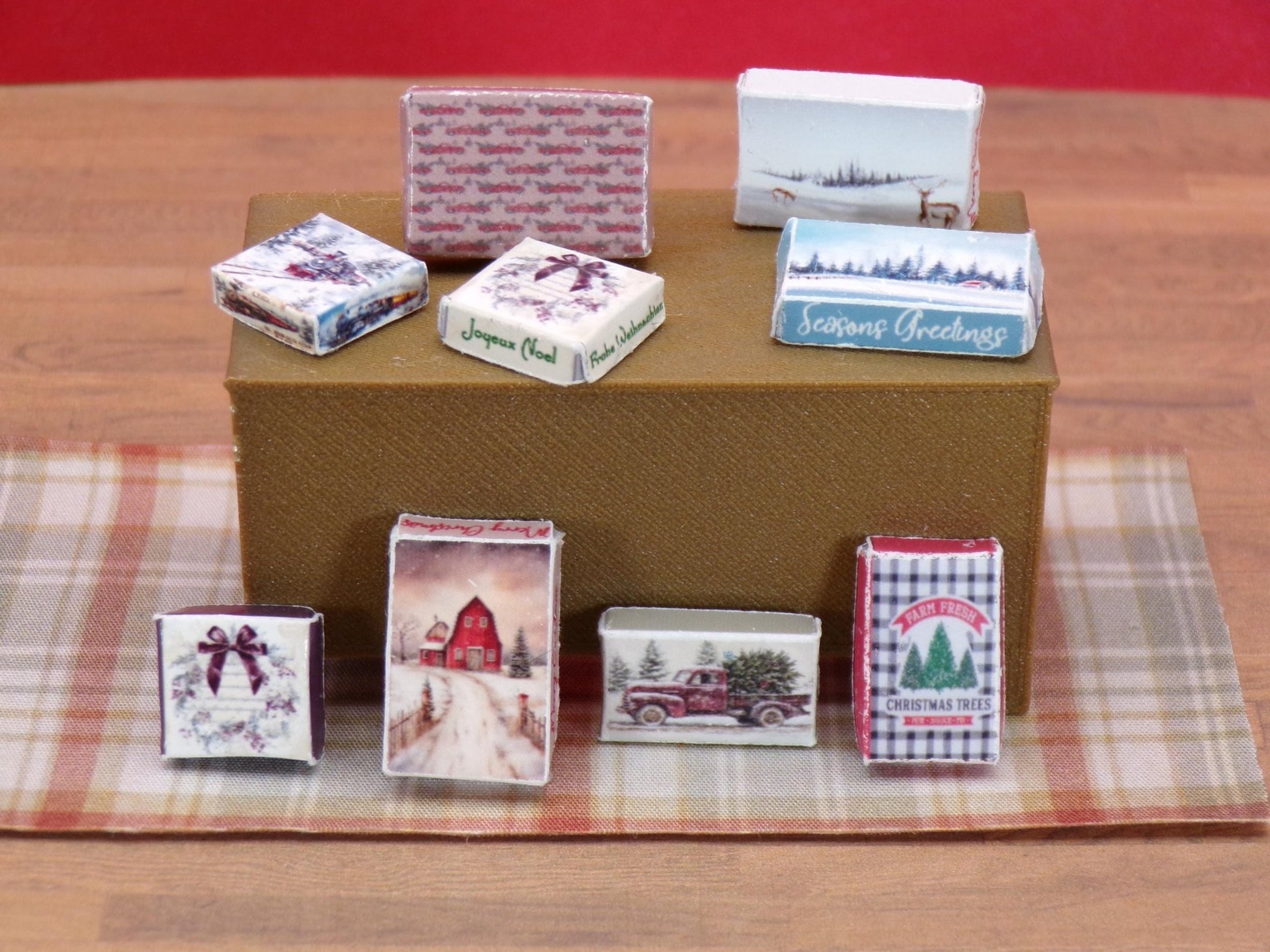 1:24 Scale Christmas Gift Boxes - Robe, Shirt, and Square Sizes - 24 In All - MstrcrftMinis - 1019