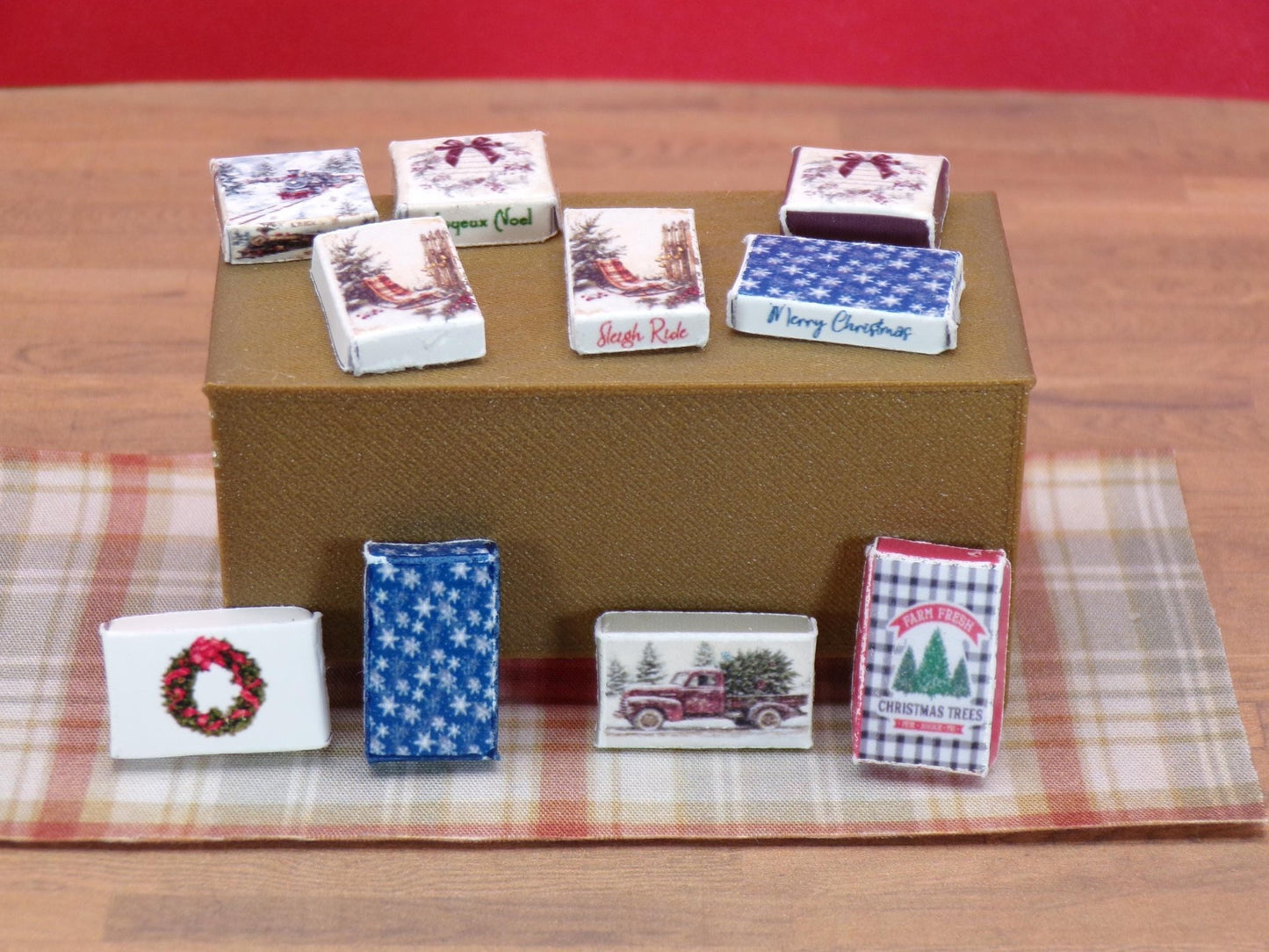 1:24 Scale Christmas Gift Boxes - Robe, Shirt, and Square Sizes - 24 In All - MstrcrftMinis - 1019