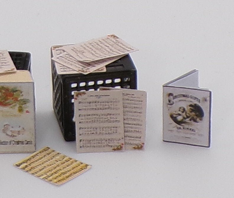 1:24 Scale Christmas Music - MstrcrftMinis - 1060
