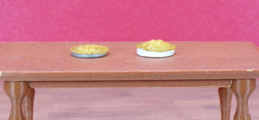 1:24 Scale Full Christmas/ Holiday Fruit Pies and/or Slices Kit - MstrcrftMinis - 1142