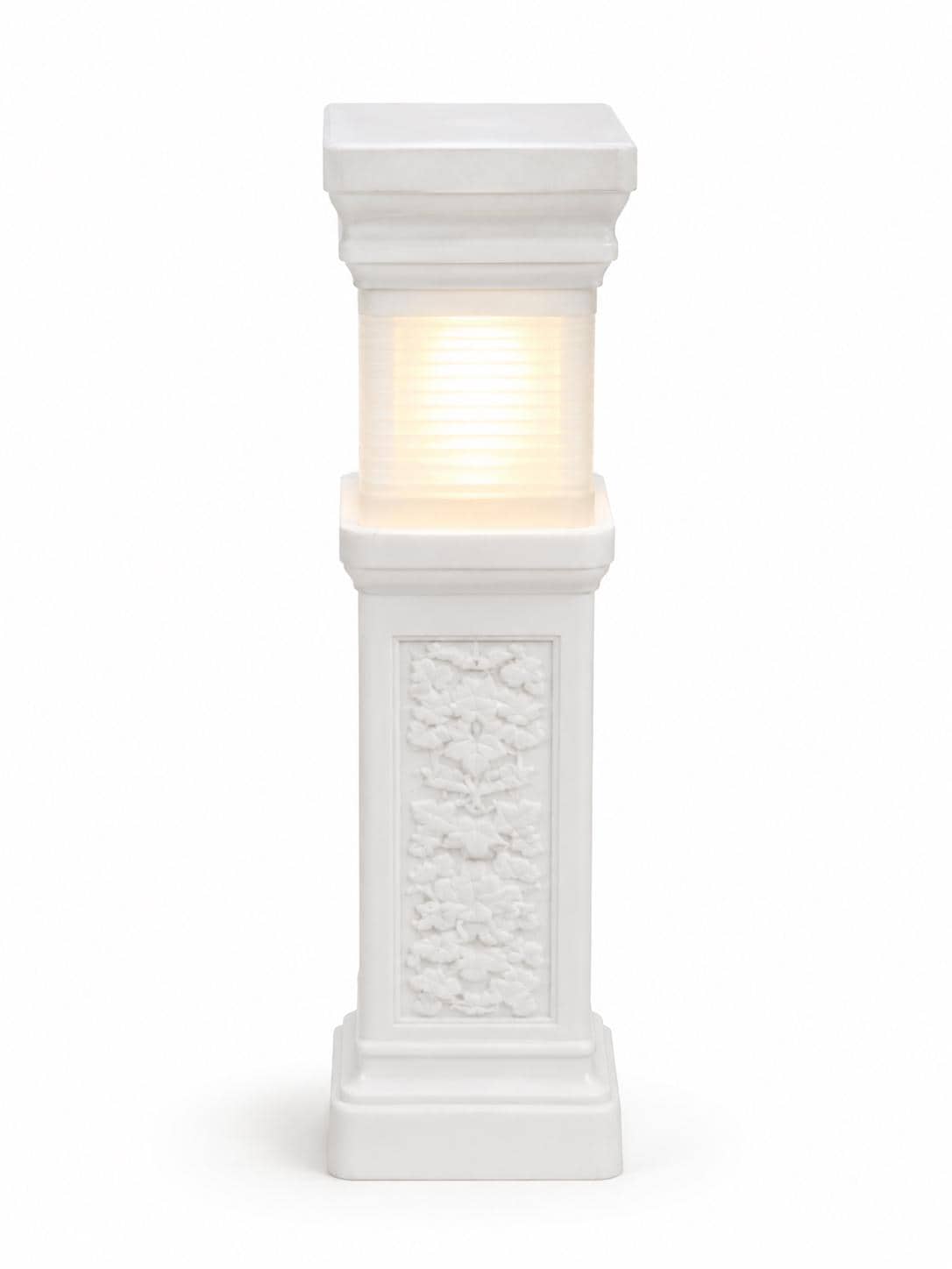 1:24 Scale Garden Post / Driveway Marker – Optional Light Kit - MstrcrftMinis - 1410