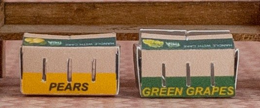 1:24 Scale Grocery Boxes - NEW Larger Strawberry Box Just Added! - MstrcrftMinis - 1031