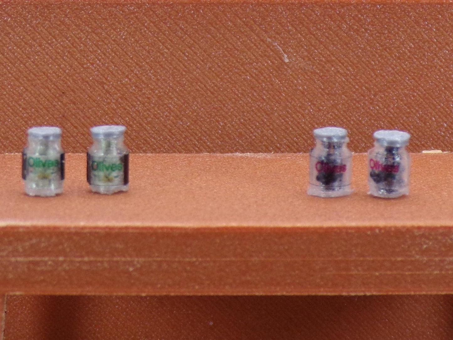 1:24 Scale Jar of Olives - Green or Black - MstrcrftMinis - 1102