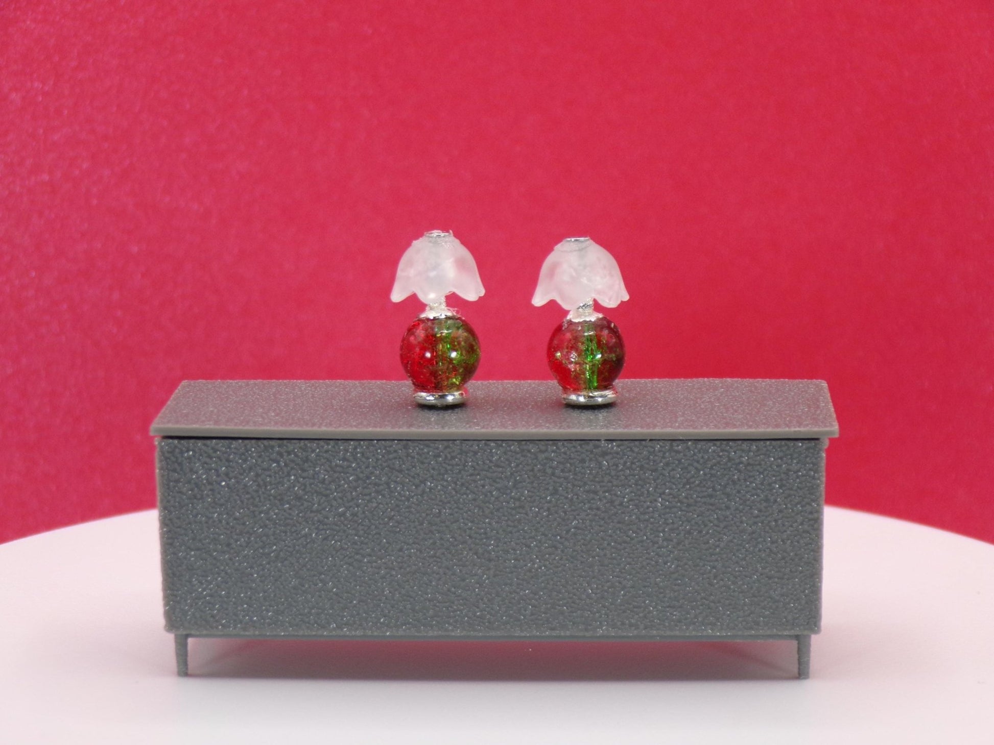 1:24 Scale Lamps - "Élégance de Noël (Christmas Elegance)" - Handcrafted Charm in Every Detail - MstrcrftMinis - 1189 - O