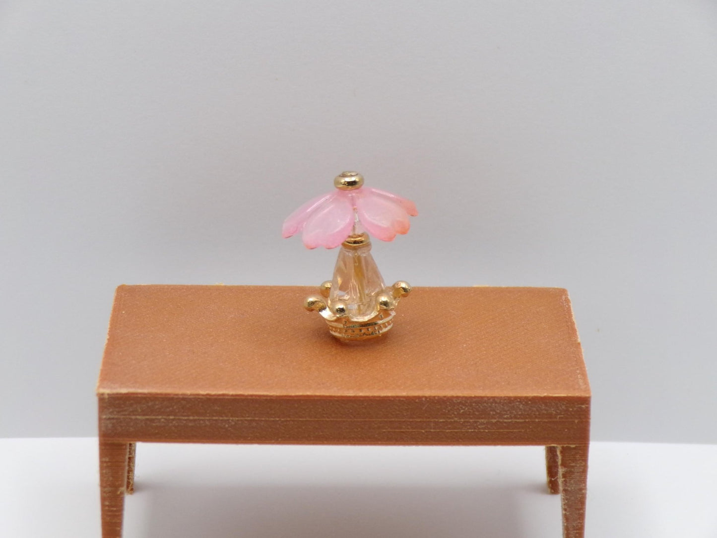 1:24 Scale Lamps - "Fleur de Verre" - Handcrafted Charm in Every Detail - MstrcrftMinis - 1189 - H