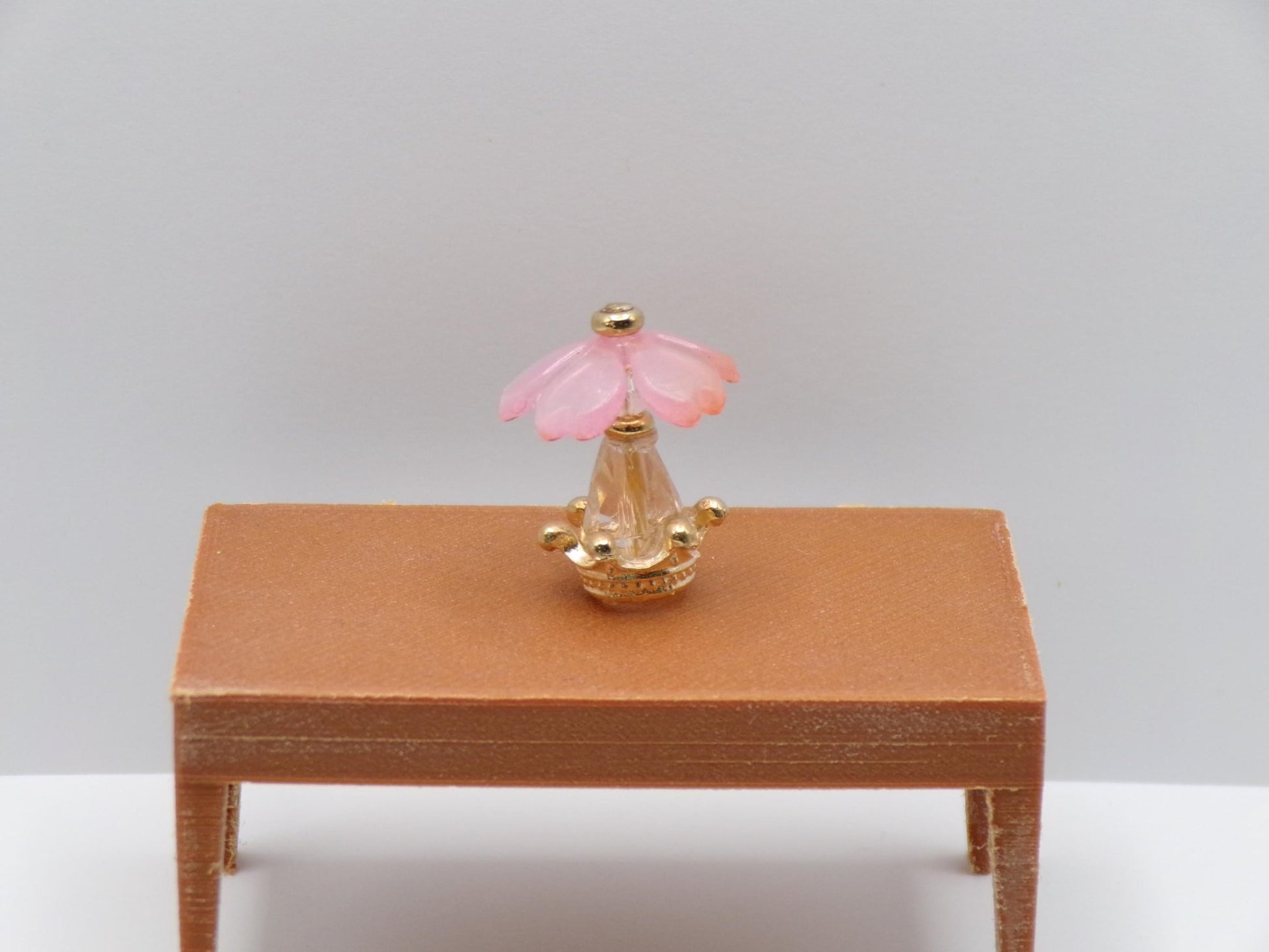 1:24 Scale Lamps - "Fleur de Verre" - Handcrafted Charm in Every Detail - MstrcrftMinis - 1189 - H