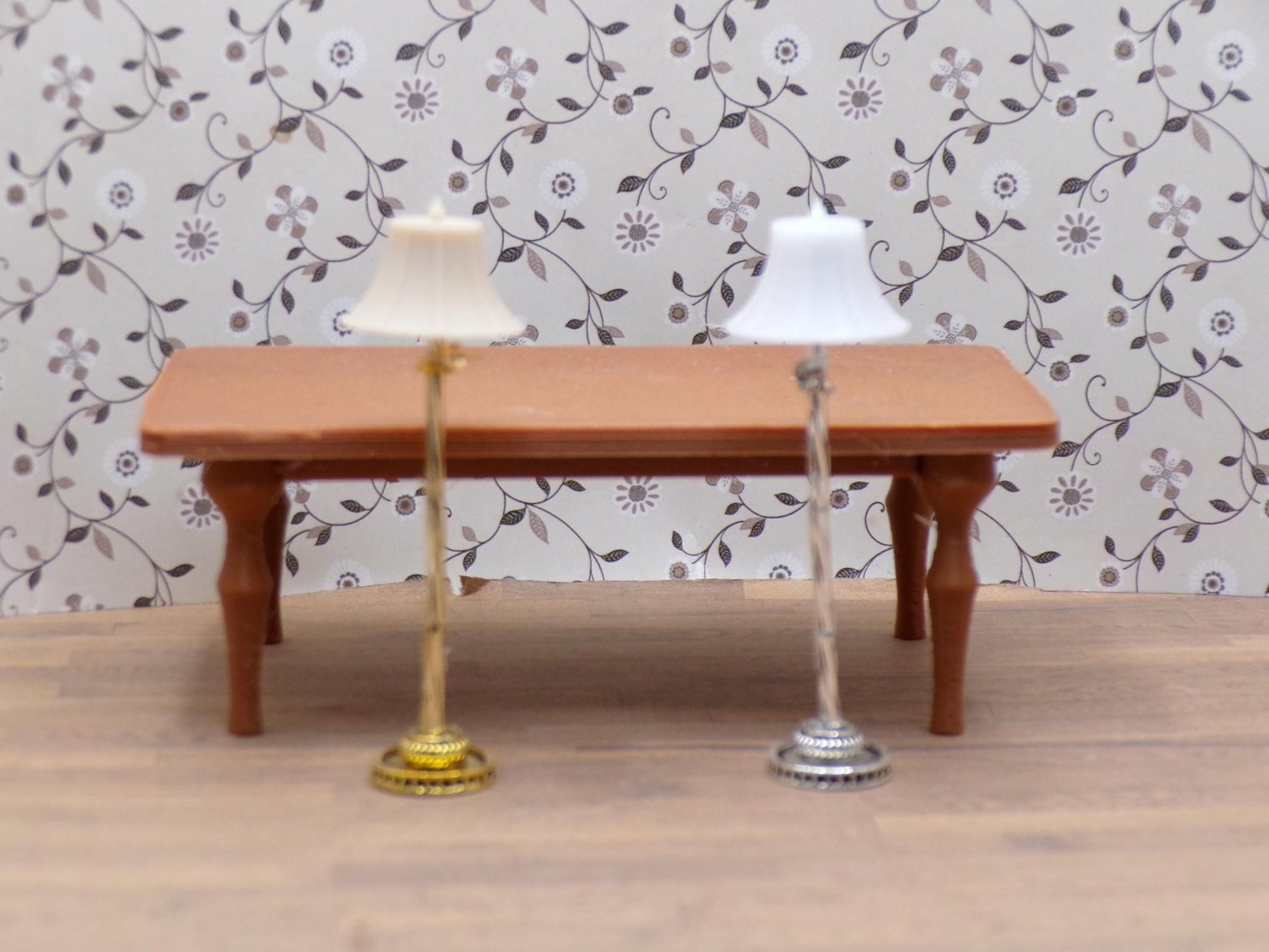 1:24 Scale Lamps - "Maison Aurelle" - Handcrafted Charm in Every Detail - MstrcrftMinis - 1211 - Gold