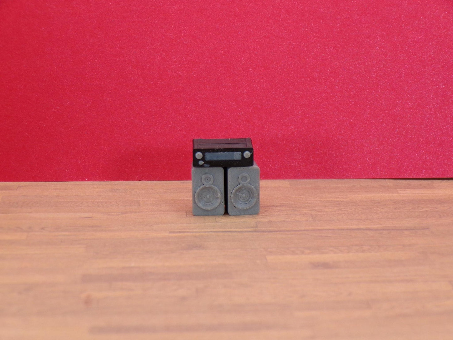 1:24 Scale Miniature Receiver / Amplifier - 1/25 Scale and G Scale Compatible - MstrcrftMinis - 1278