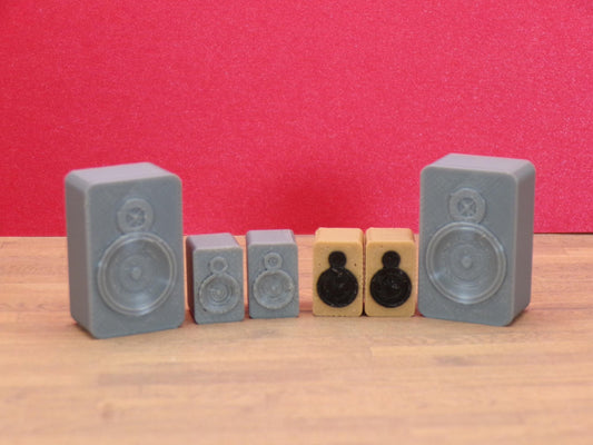 1:24 Scale Miniature Speaker Sets (Grey, Woodgrain) - 1/25 Scale and G Scale Compatible - MstrcrftMinis - 1280