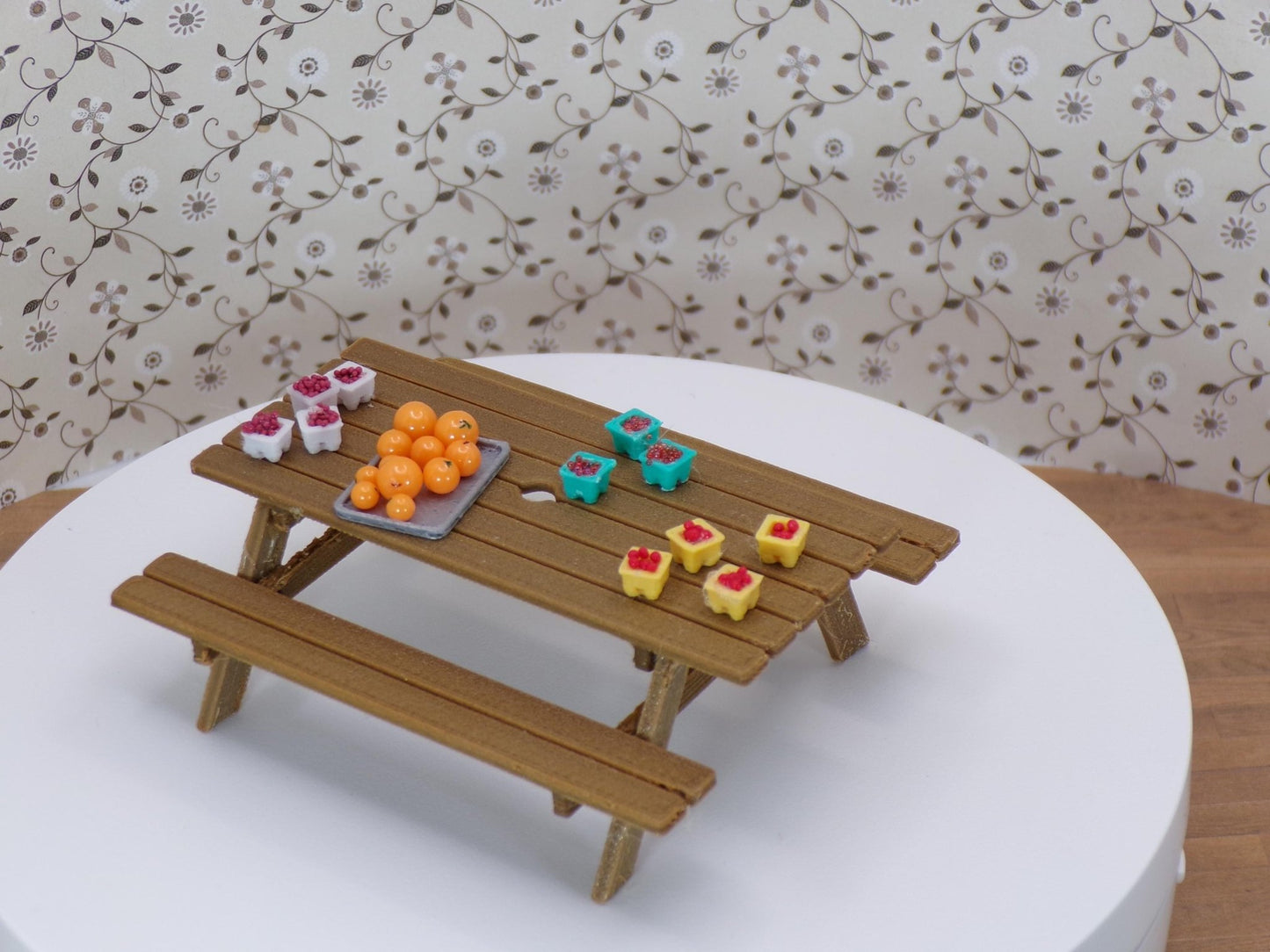1:24 Scale Pints or Quarts of Cherry / Grape Tomatoes - MstrcrftMinis - 1107