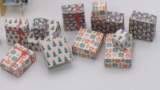 1:24 Scale Prewrapped Christmas Presents - MstrcrftMinis - 1046