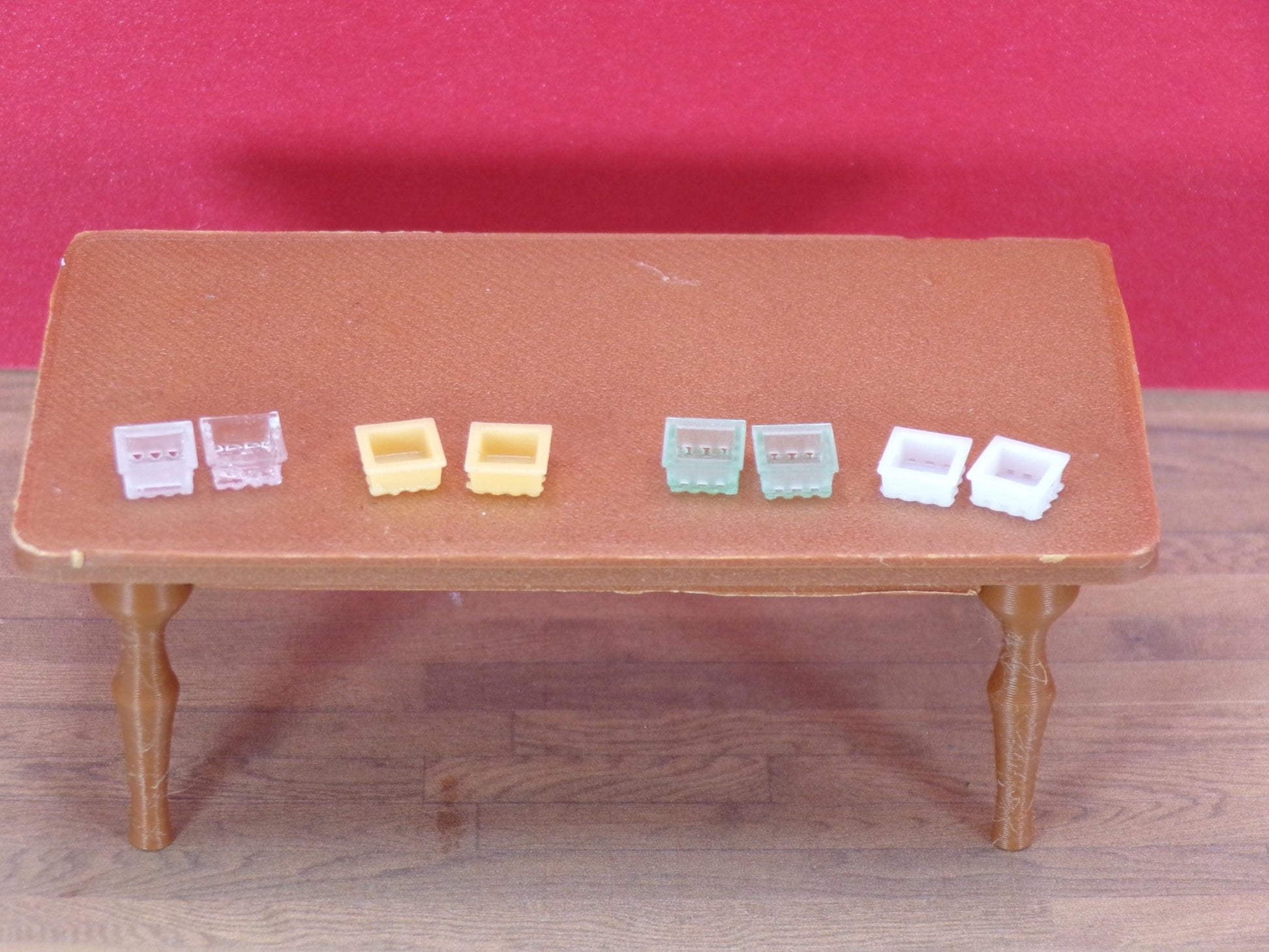 1:24 Scale Quart or Pint Fruit and Vegetable Containers / Baskets - MstrcrftMinis - 1141