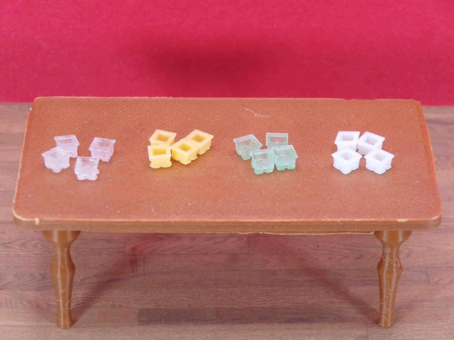 1:24 Scale Quart or Pint Fruit and Vegetable Containers / Baskets - MstrcrftMinis - 1141