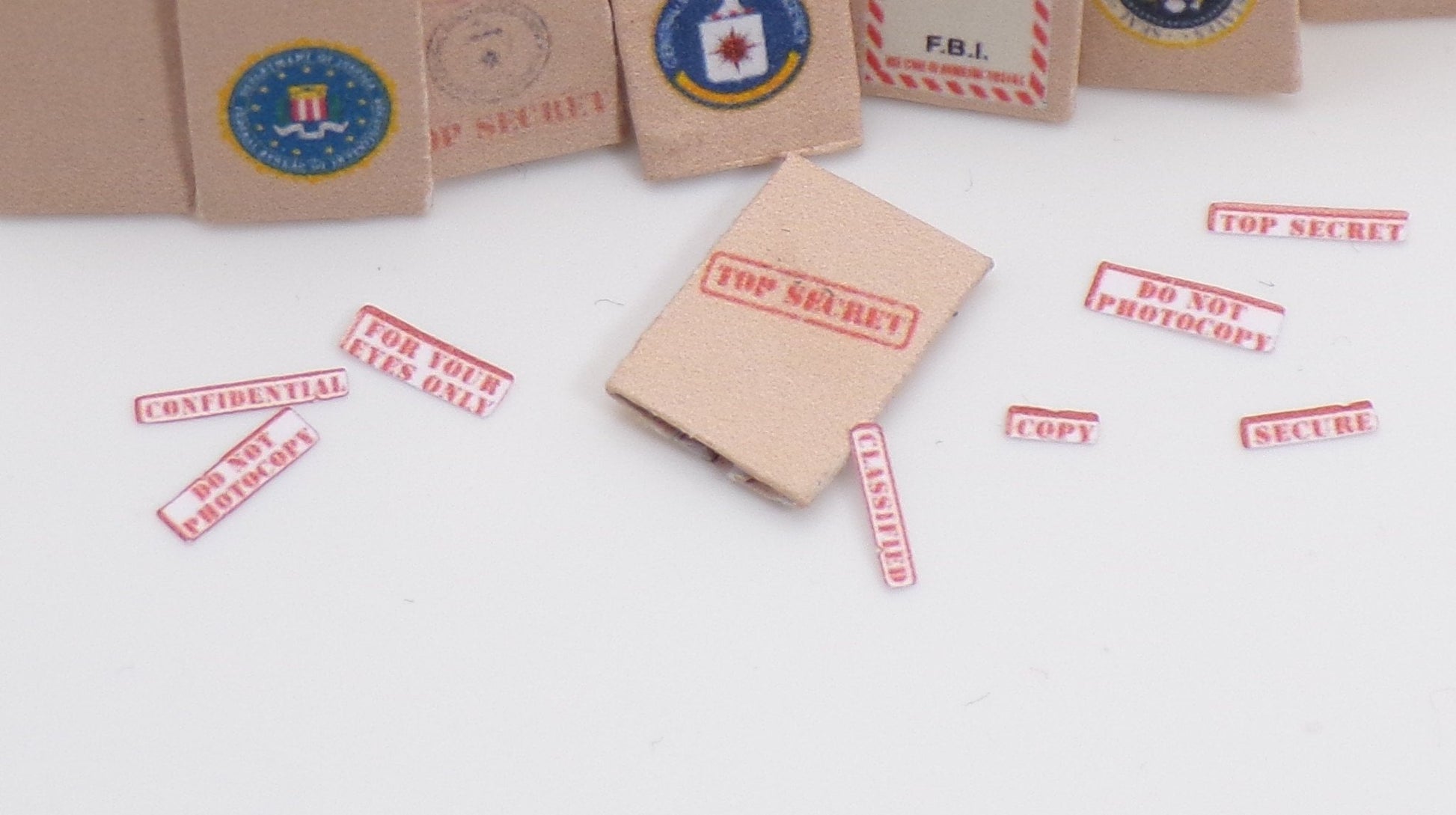 1:24 Scale Secret Government Folders - MstrcrftMinis - 1033 - SecretGovFolders
