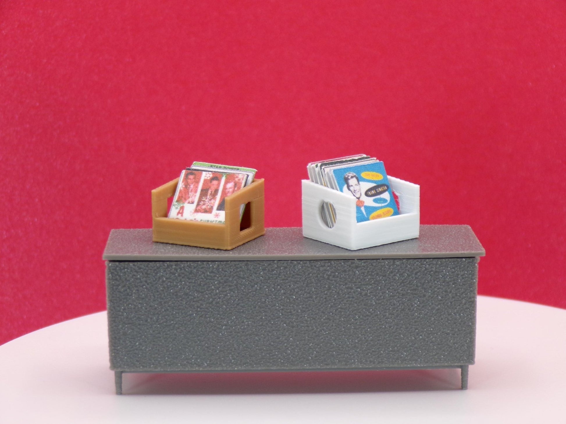 1:24 Scale Vinyl Record Stand (2 Varieties / 2 Sizes) - 1/25 Scale and G Scale Compatible - MstrcrftMinis - 1274