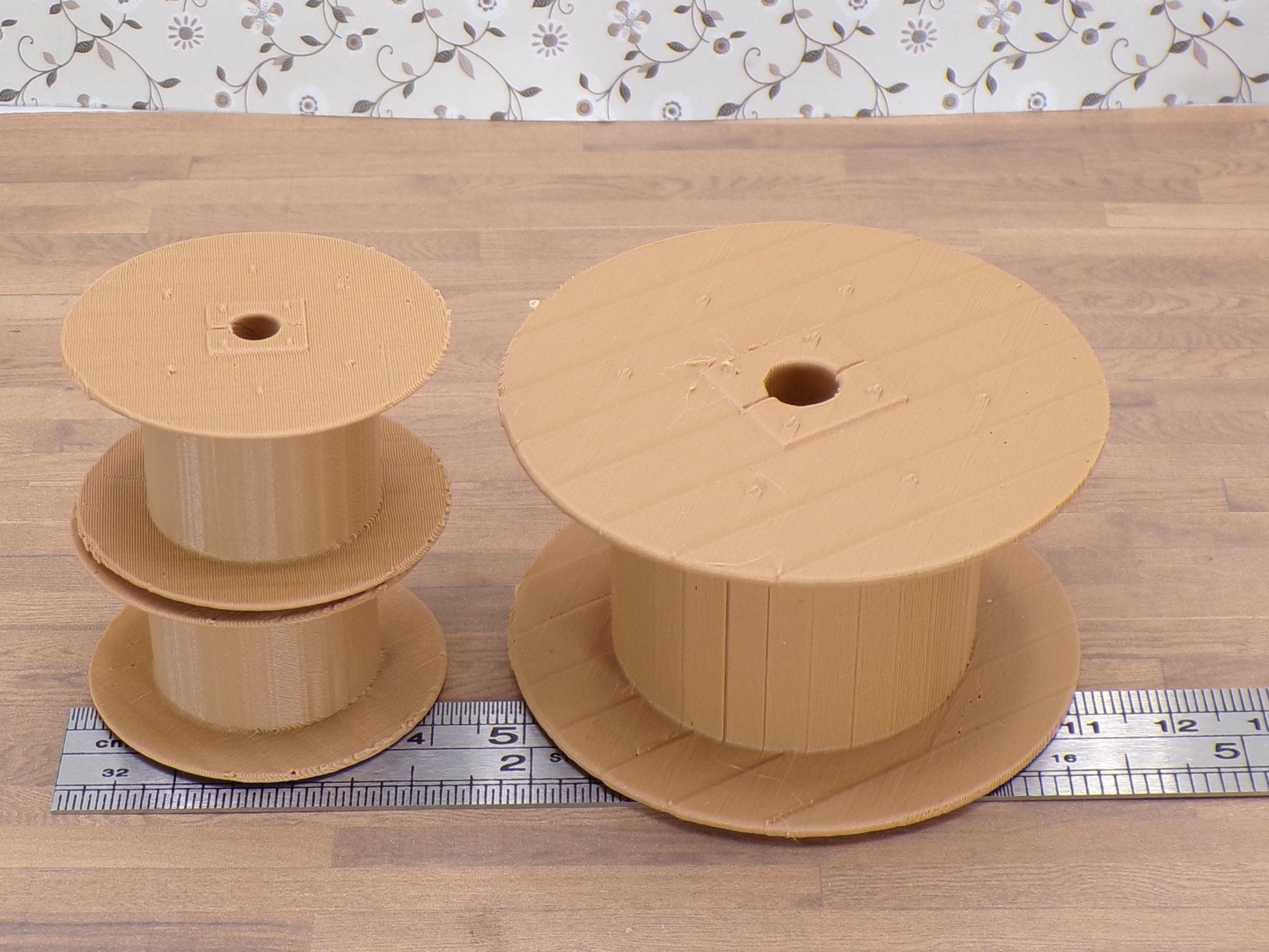 1:24 Scale Wood Cable 3 Spool Set (2 Small and 1 Large) - 1/25, G Scale - MstrcrftMinis - 1272