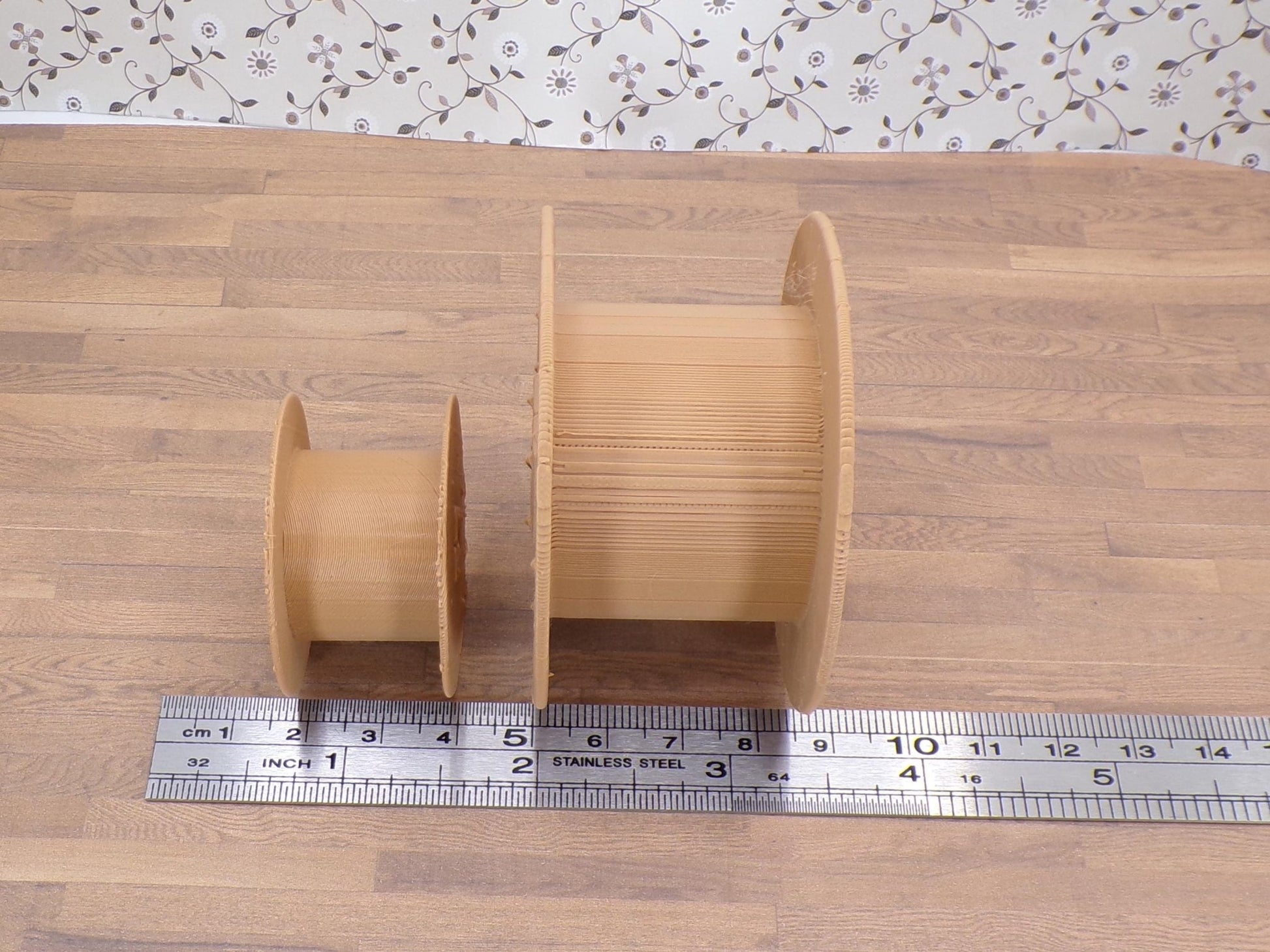 1:24 Scale Wood Cable 3 Spool Set (2 Small and 1 Large) - 1/25, G Scale - MstrcrftMinis - 1272