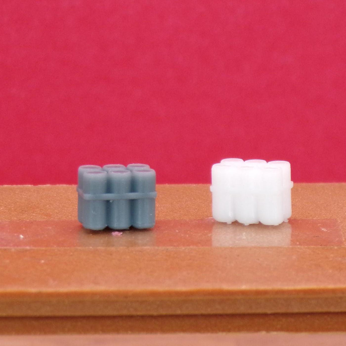 Aluminum Cans – 1:24 Scale Miniature - Could be used for Soda Pop, Energy Drinks, or Beer - (1 6-Pack or 6 Cans) - MstrcrftMinis - 1423