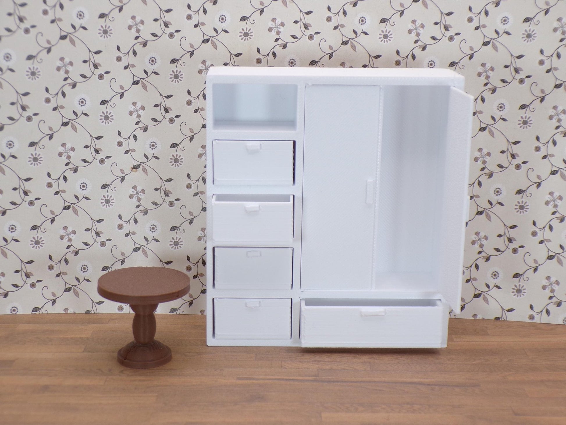Bedroom Wardrobe – 1:24 Scale Miniature - MstrcrftMinis - 1326