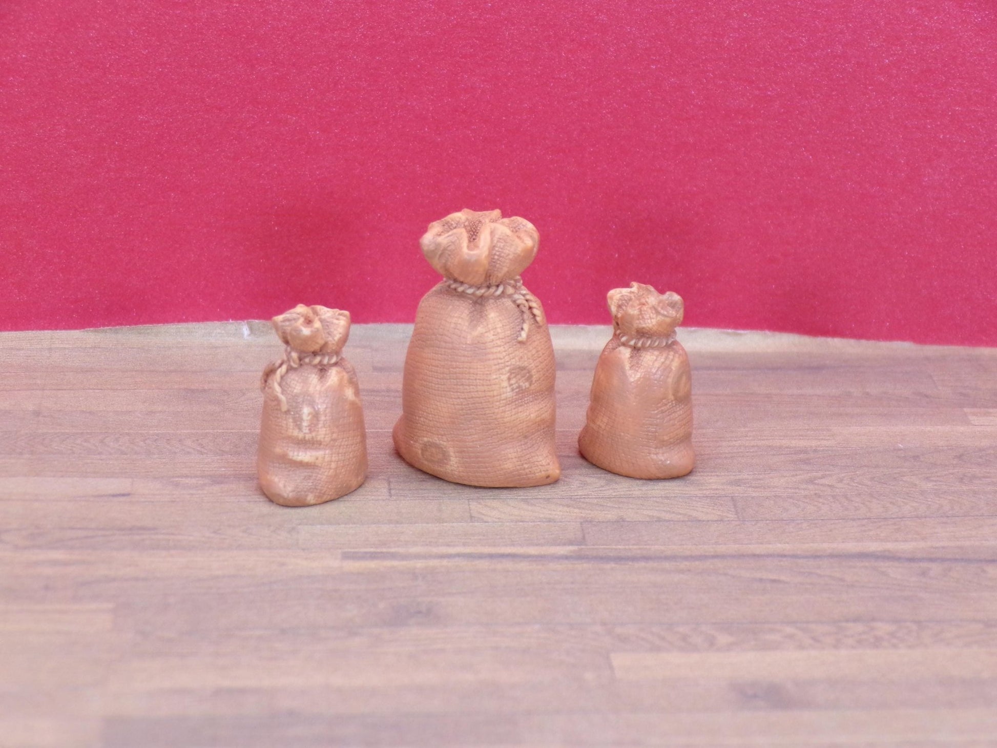 Burlap Sacks – 1:24 Scale Miniature Farm & General Store Sacks - MstrcrftMinis - 1386