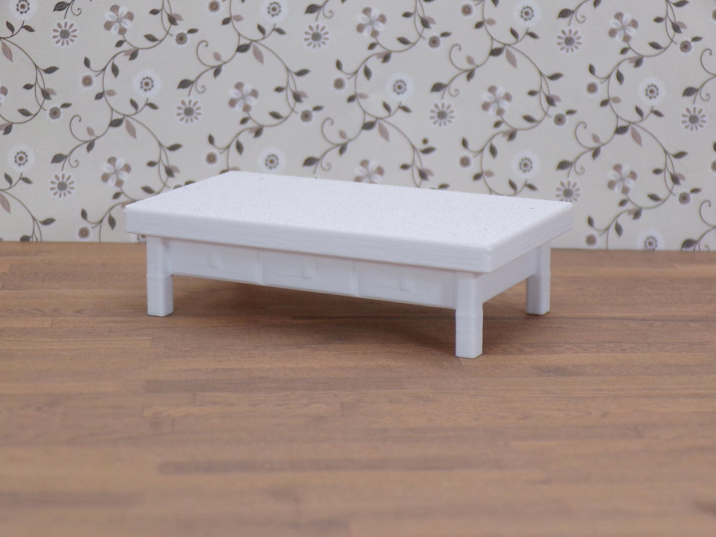 Coffee Table – 1:24 Scale Miniature - MstrcrftMinis - 1355