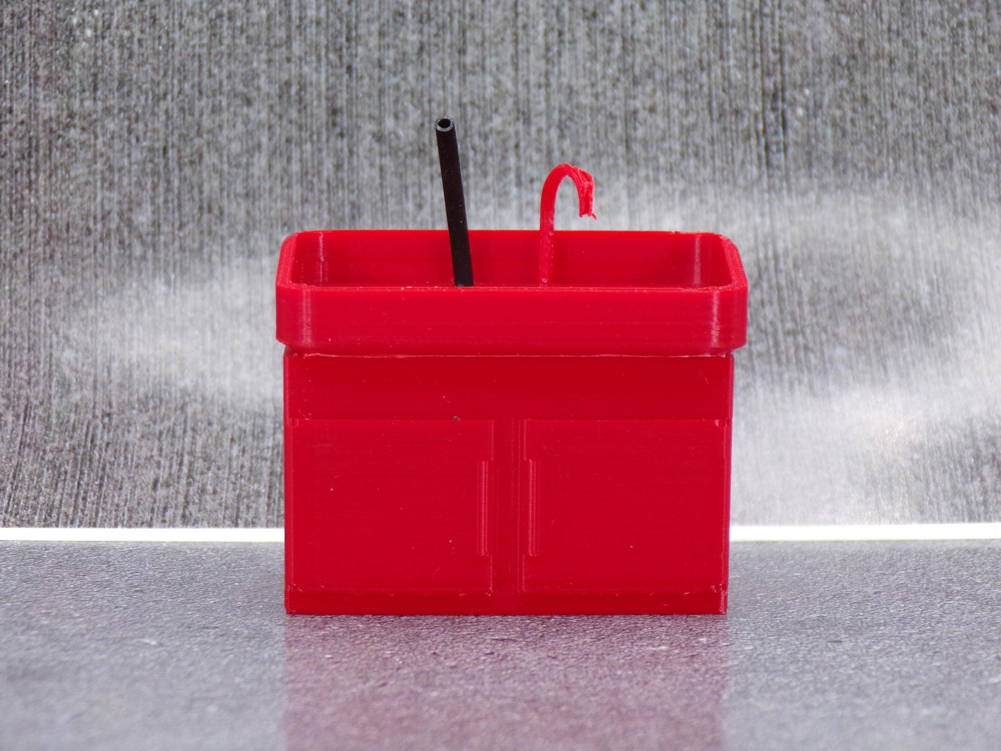 1:24 Scale Repair Shop Parts Washer – Dollhouse Garage Accessories, Miniature Workshop Decor