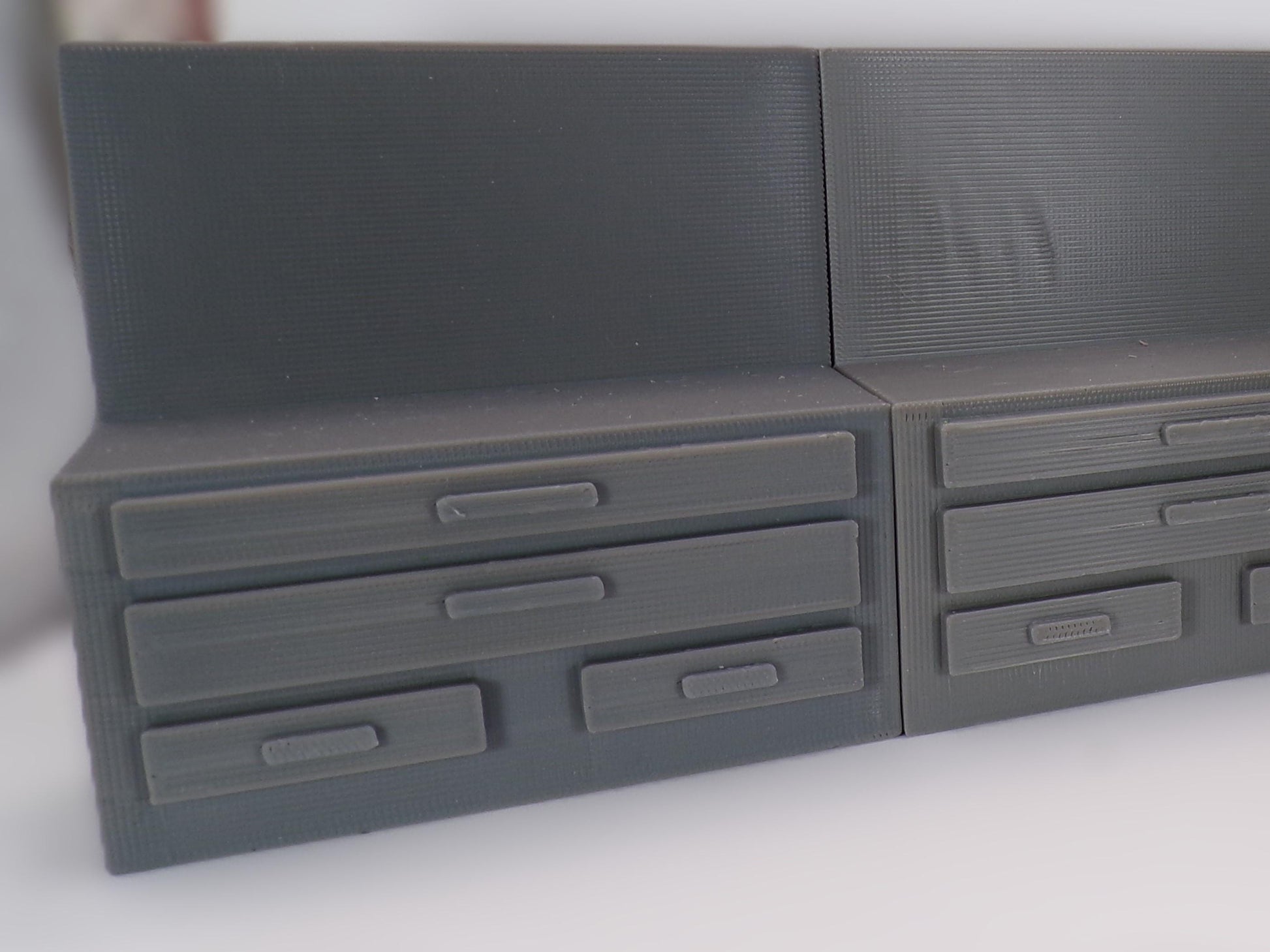 1:24 Scale Miniature Garage Mechanic’s Worktable with Drawers | Dollhouse Workshop Table | Scale Model Workbench for Dioramas