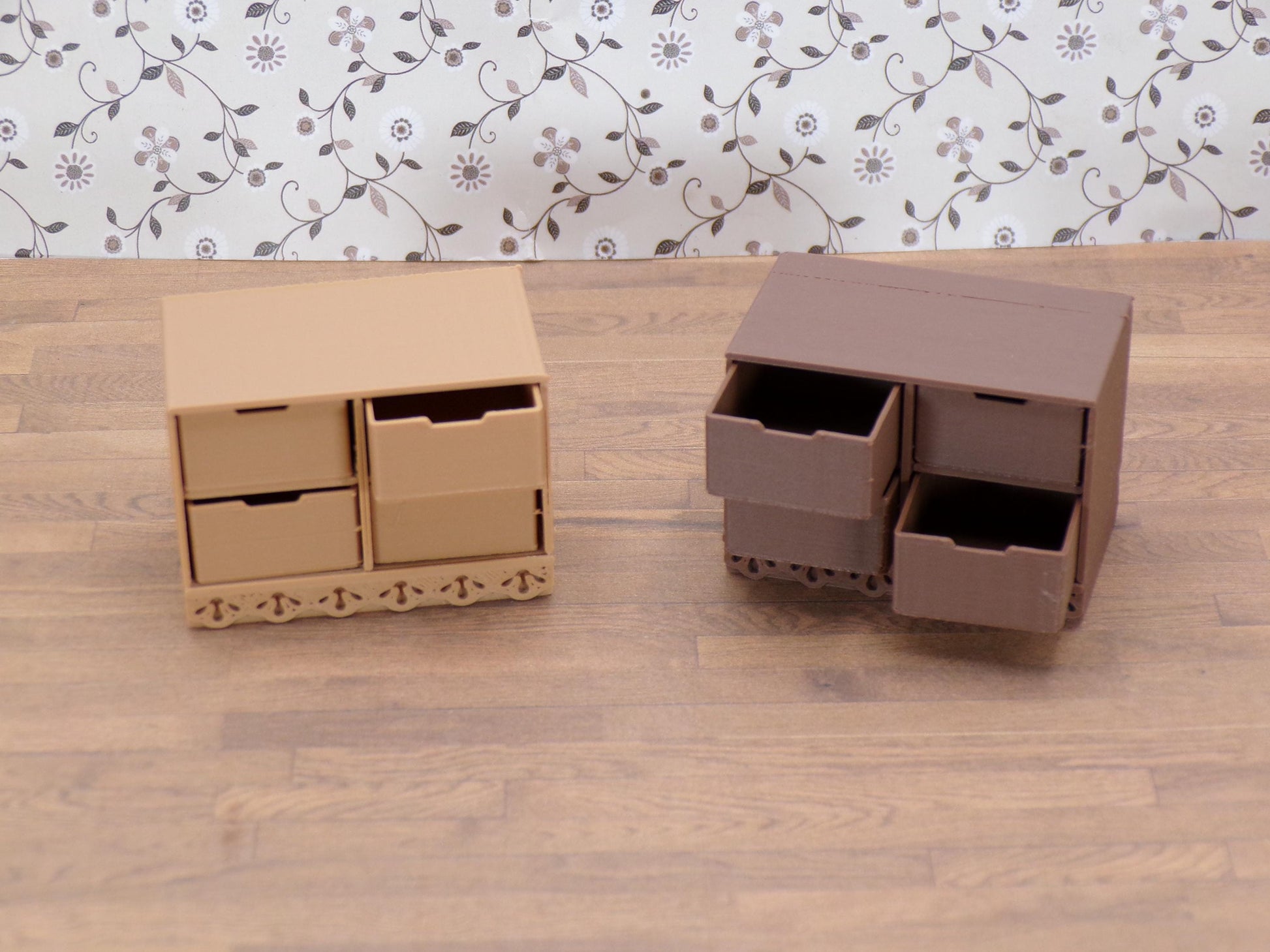 1:24 Scale 2- and 4-Divider Bin Storage Unit | 1/25 Scale | G Scale