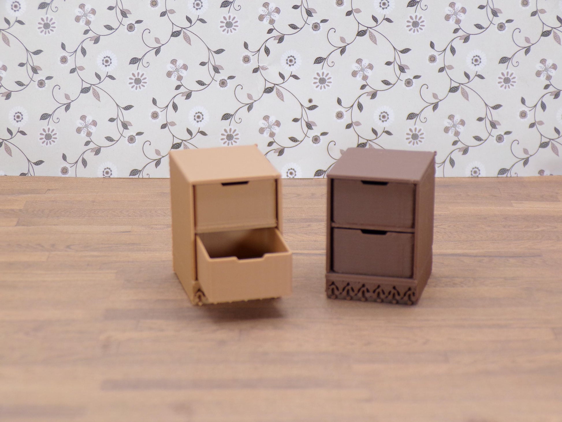 1:24 Scale 2- and 4-Divider Bin Storage Unit | 1/25 Scale | G Scale