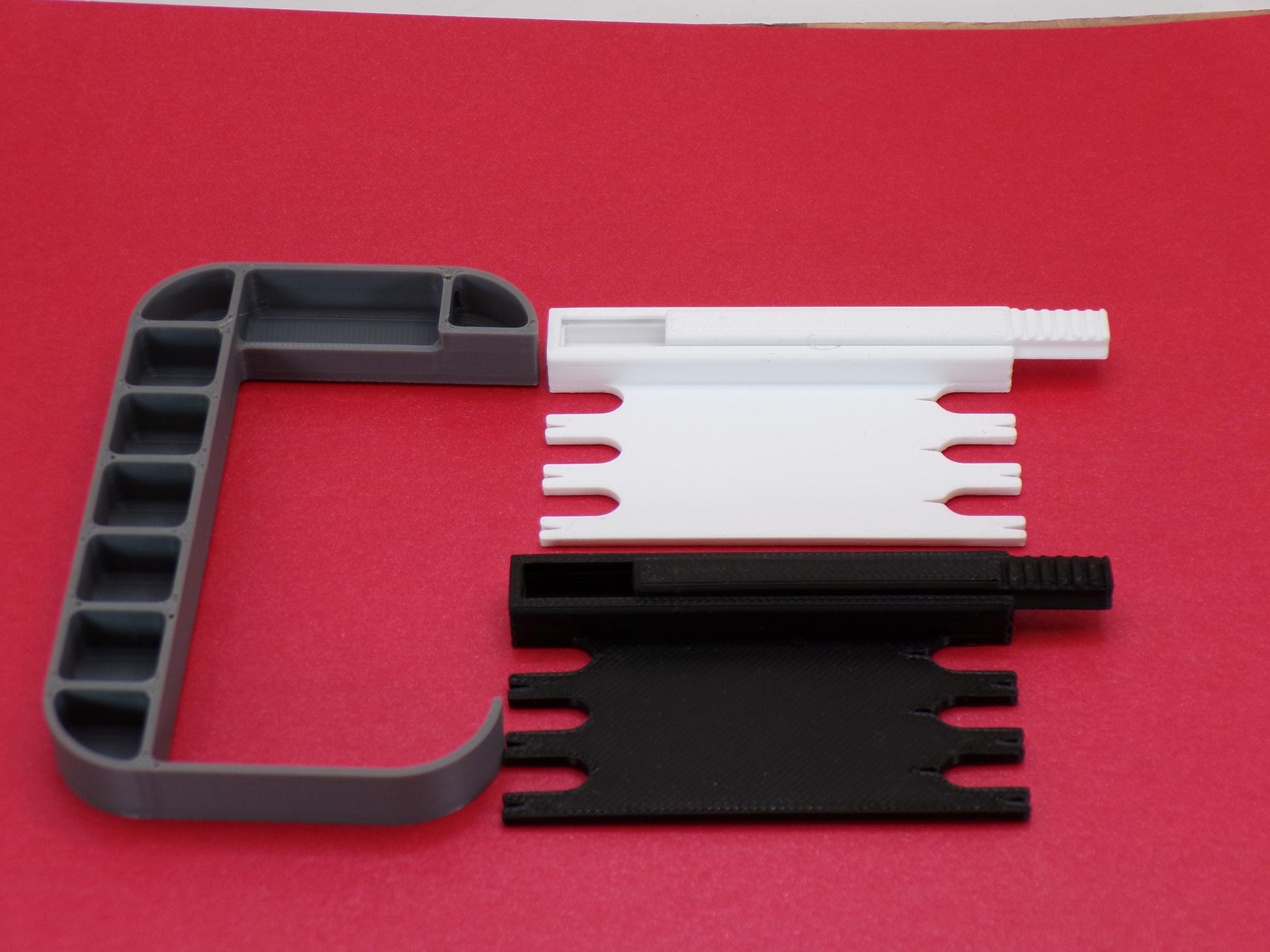 Special-Purpose Altoids-Style Tin Storage Kits – Sewing, Pill Organizer, Battery, Med-Kit, Spare Cutlery