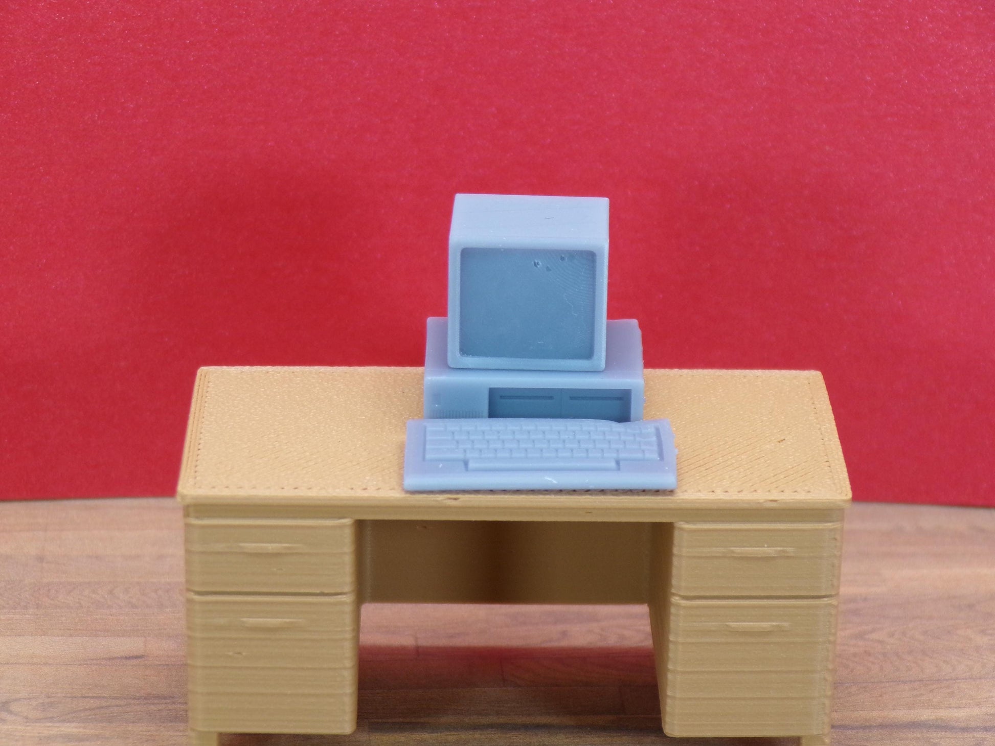 Vintage Desktop Computer Set – 1:24 Scale Miniature -UPDATED