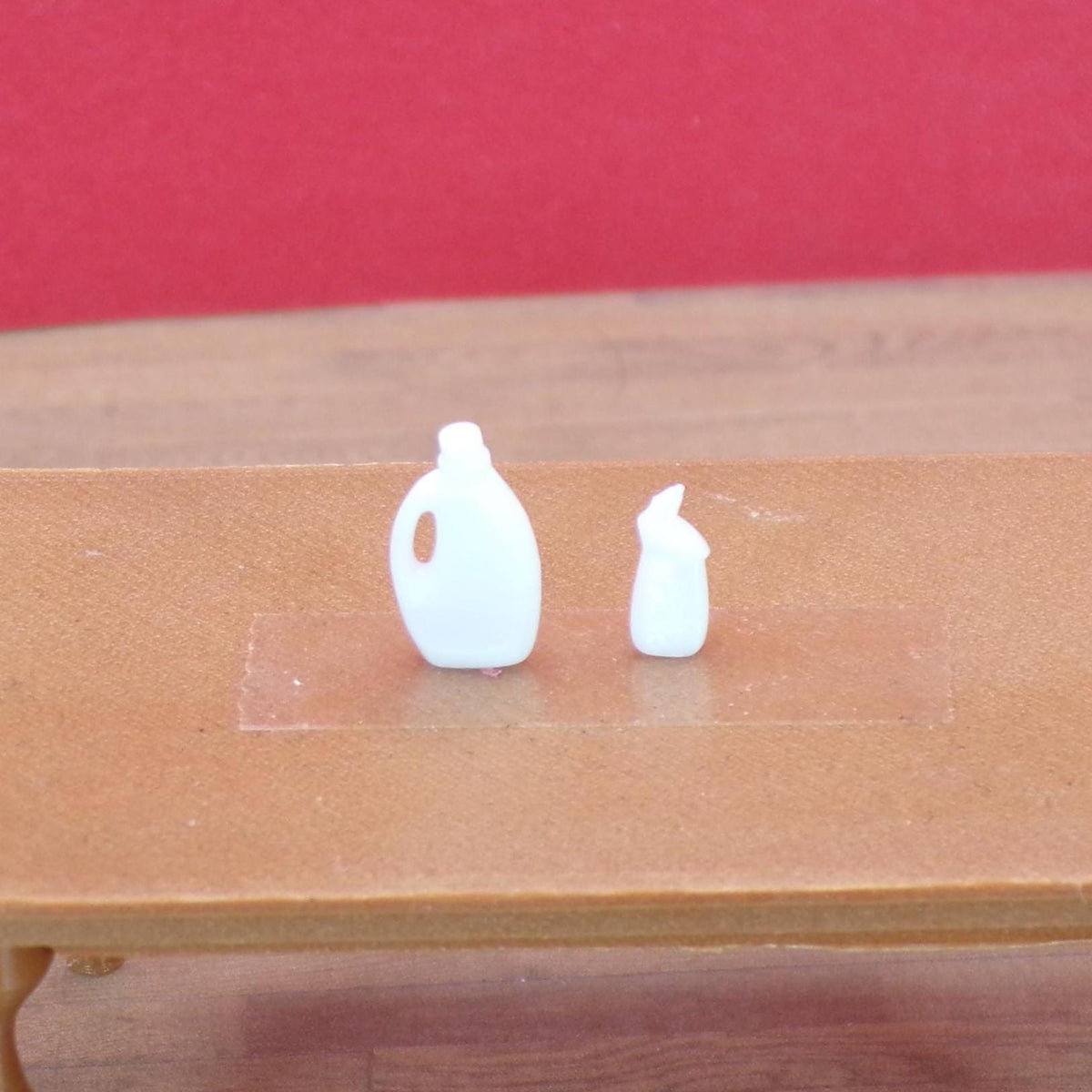 Laundry Detergent & Toilet Cleaner Bottles – 1:24 Scale Miniature